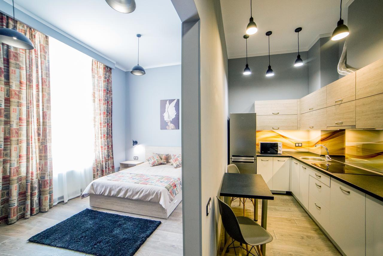 Apart Hotel On Rynok Square Leopoli Esterno foto