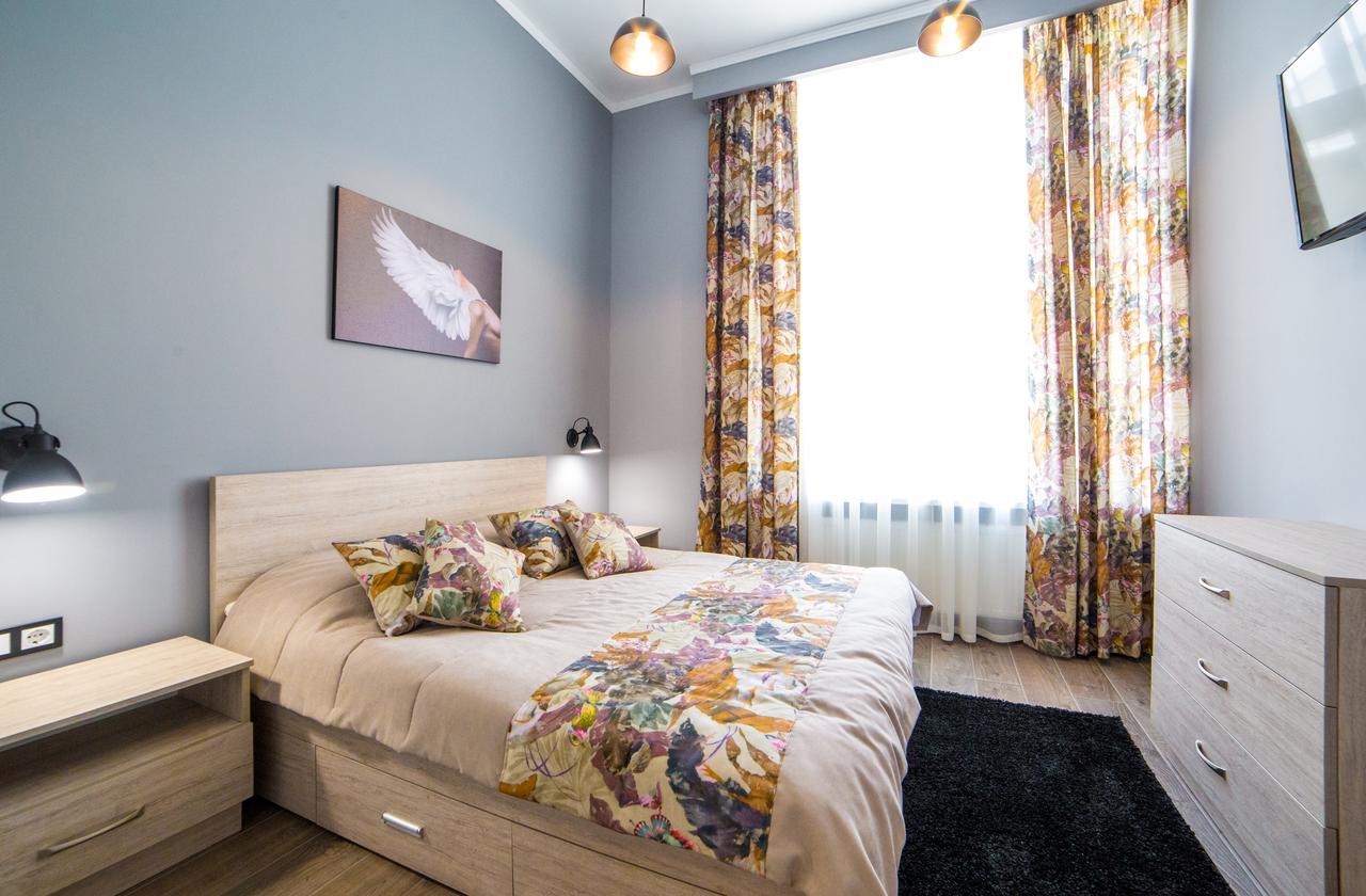 Apart Hotel On Rynok Square Leopoli Esterno foto